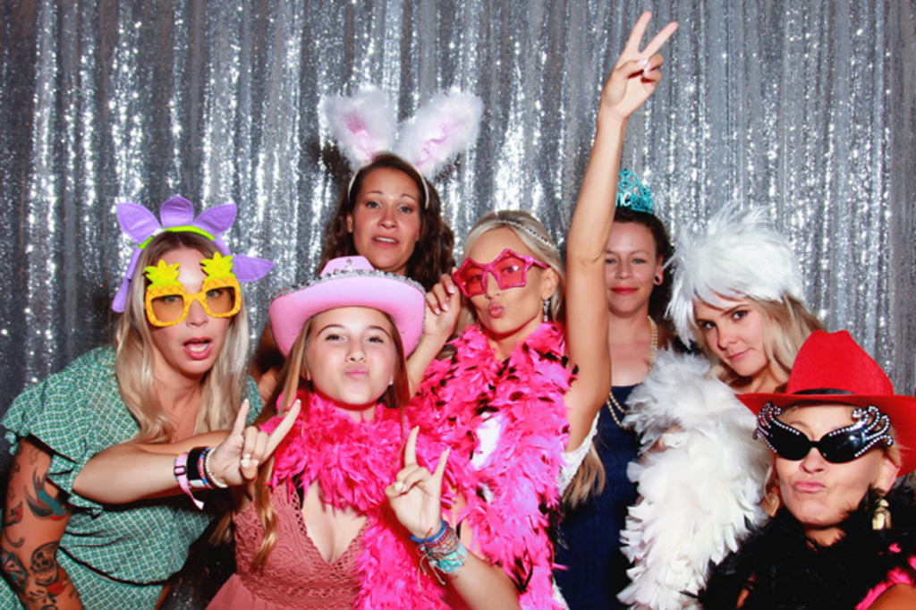 JE Hedges Photography & Photo Booths